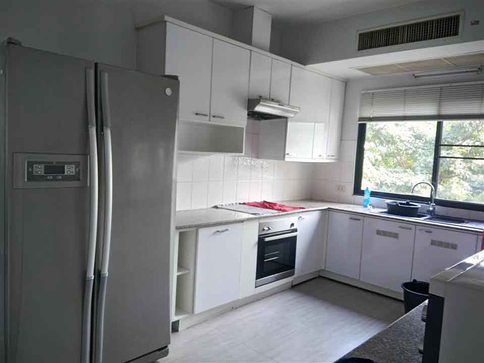 KITCHEN AT UNIT 3RD FLOOR