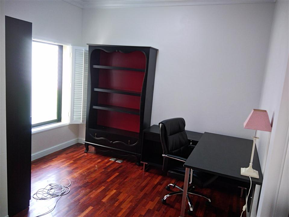 WORKING AREA AT UNIT 6TH FLOOR