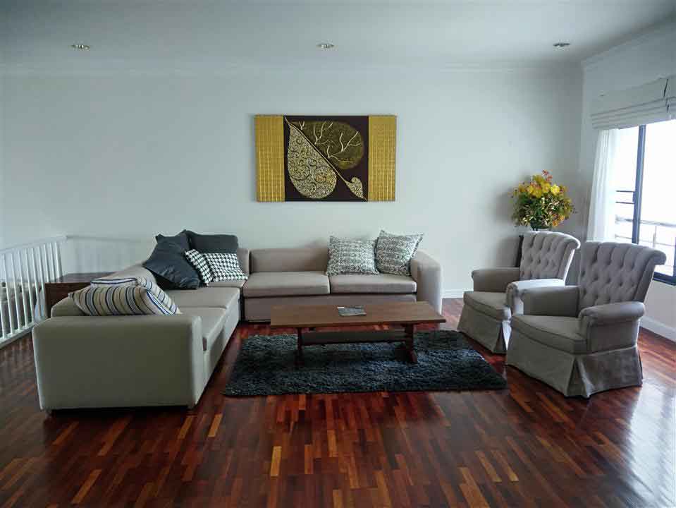 SATHORN CREST APARTMENT